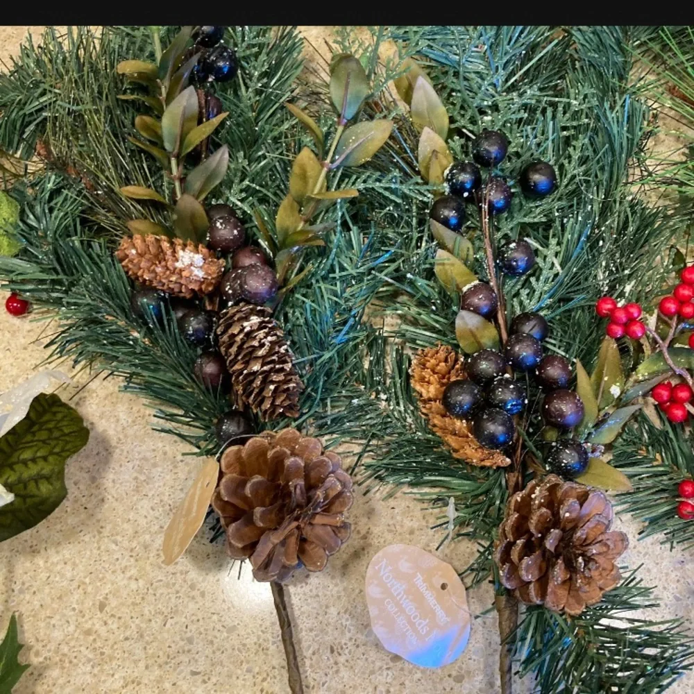 Christmas Holiday Picks Sprays Wired‎ Garland Berry Flower Holly Spruce Various